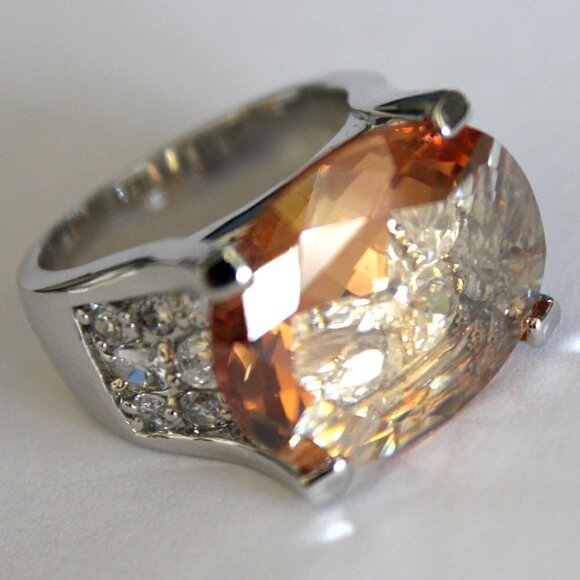 Jewels by Park Lane #10055 Fabulous Ring Topaz Cz Chunky Size 9 - Picture 2 of 6